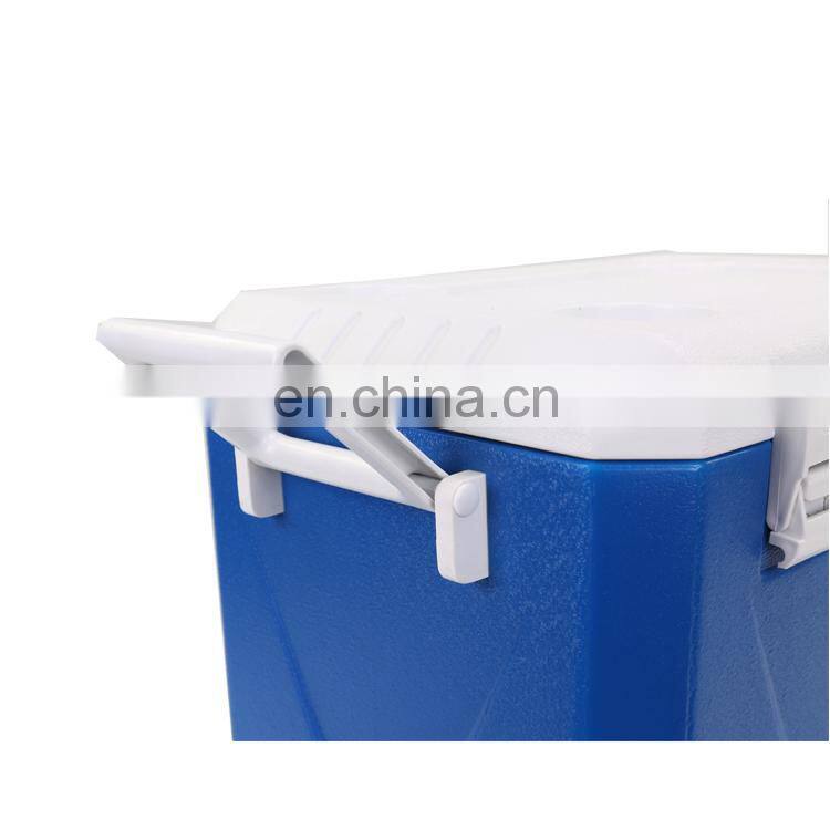 GINT 30L Outdoor BBQ Fishing Camping Cans PP PU Hard Ice Chest Cooler Box
