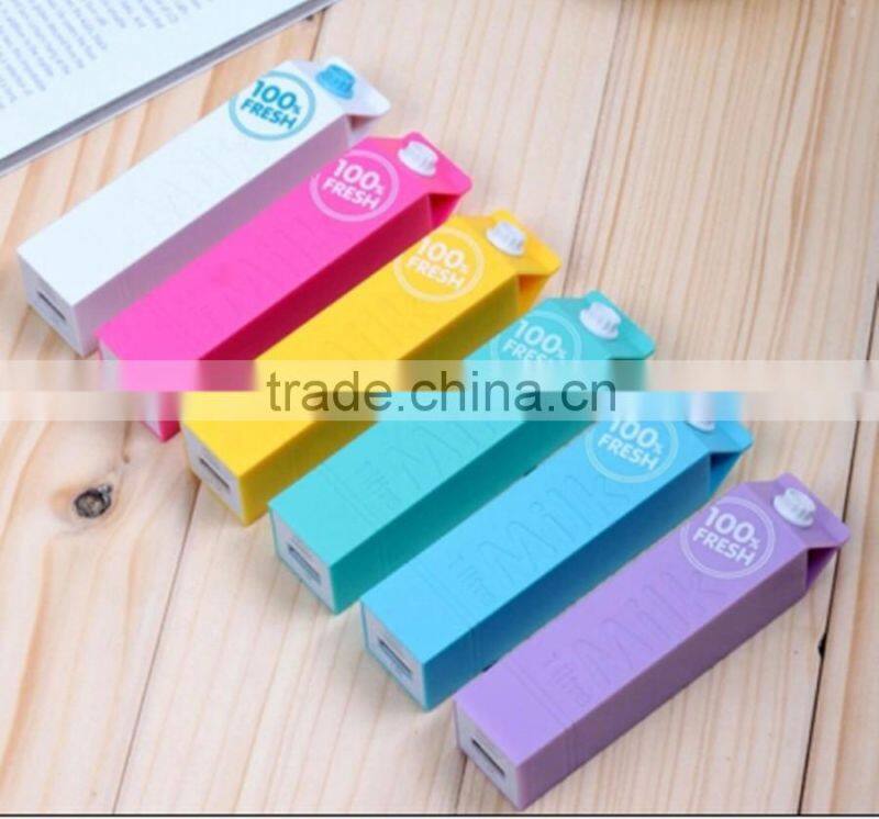2000mah Fast charging power bank for phone MP3 laptop camera