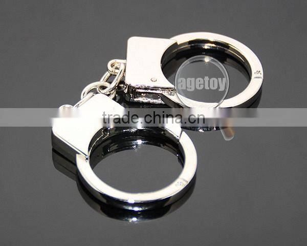 Mini Handcuff Shaped Promotional Zinc Alloy Silver Metal Handcuffs Key Chain