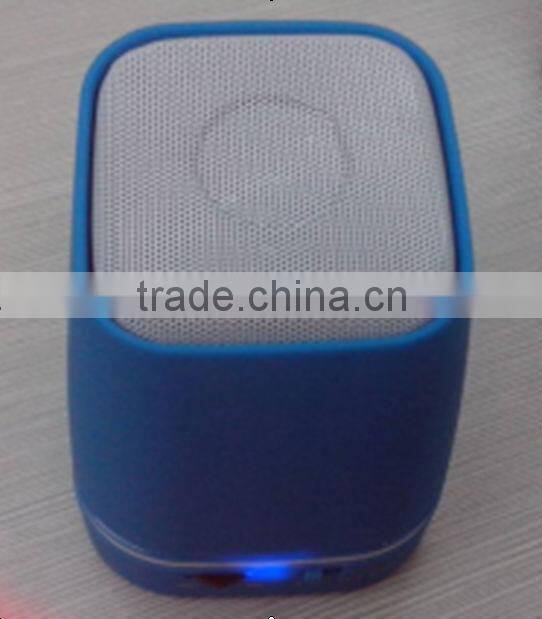 Red ball shape portable mini wireless bluetooth led speaker with fm radio