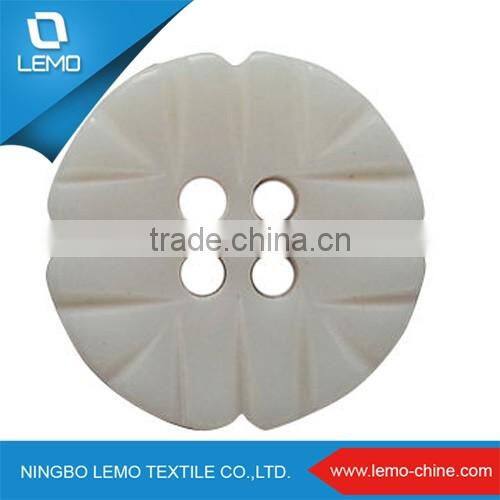 fashion four holes transparent resin buttons