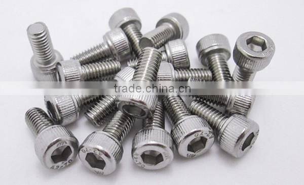 Standard stainless steel DIN912 screw