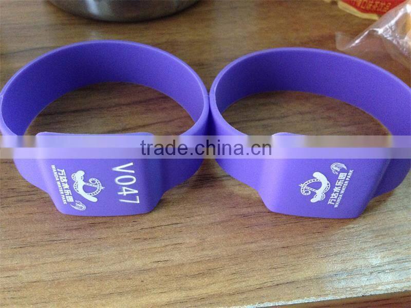 NFC Silicone wristband with customized logo for water park from china suppliers