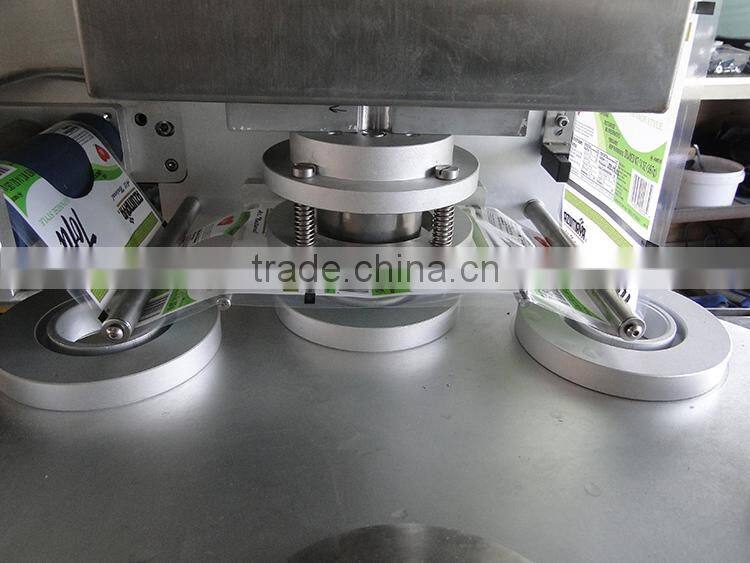 2016 new product yogurt cup rotary filling sealing machine