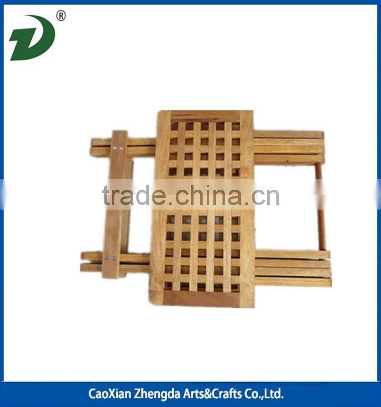 Solid wood folding round outdoor table