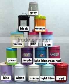 Set of 2 Canister with Wooden Lid