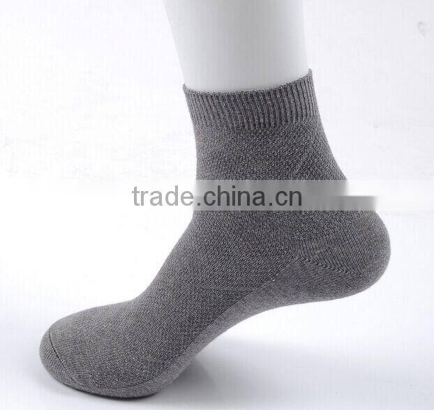 2017 Latest Manufacturer Customized Your Own Brand Logo Breathable Anti-bacterial Bamboo Fiber Private Label Men Sport Socks