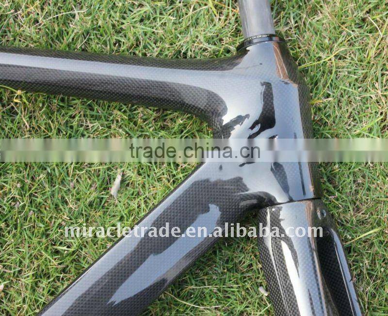 Carbon bicycle road frame inner carble routing road carbon frame