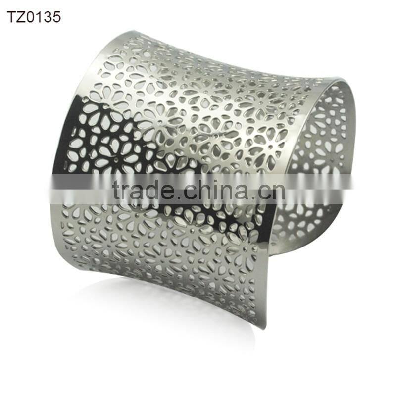Fashion Hollow out Heavy Cuff Bangles Cheap Stainless Steel Bracelet