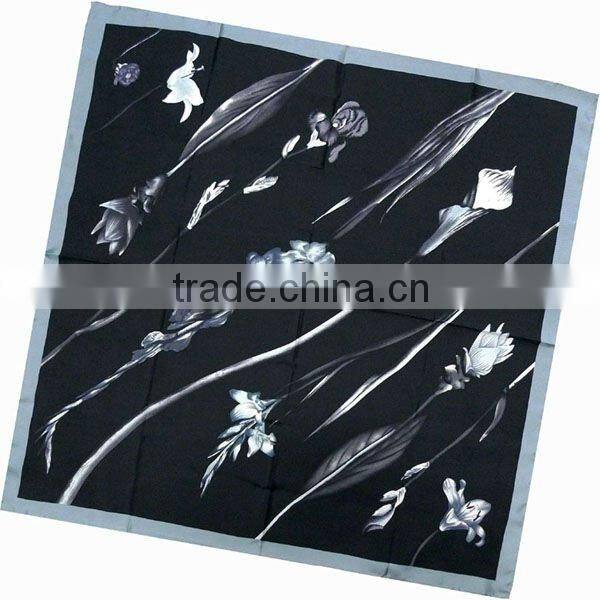 Lily Flowers Silk Twill Scarf 90*90 Green