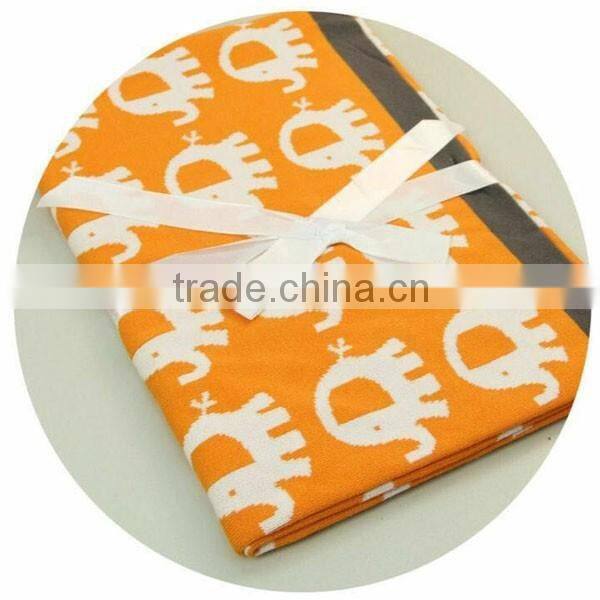 Salable mon & baby fashion shawl outdoor wool quilt