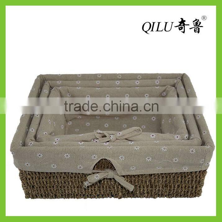 Natural seagrass on wire frame storage basket