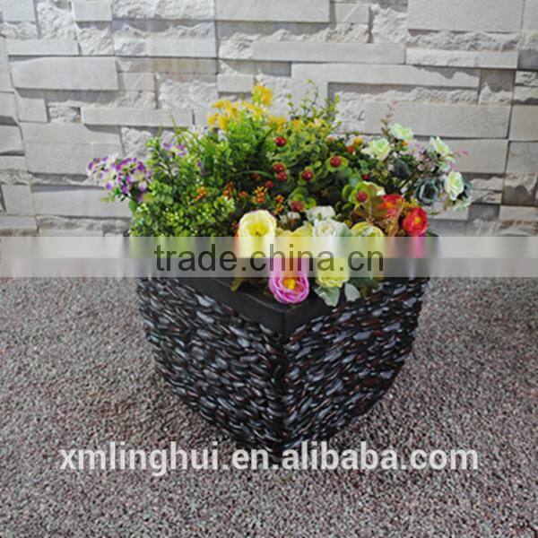 Modern Style Pebble Black Resin Garden Flower Pots