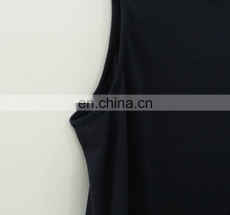 women's 1/4 no sleeve lace top with Polyester