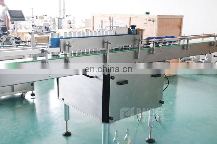 Square bottle wet glue labeling machine for juice wine beer filling bottling line