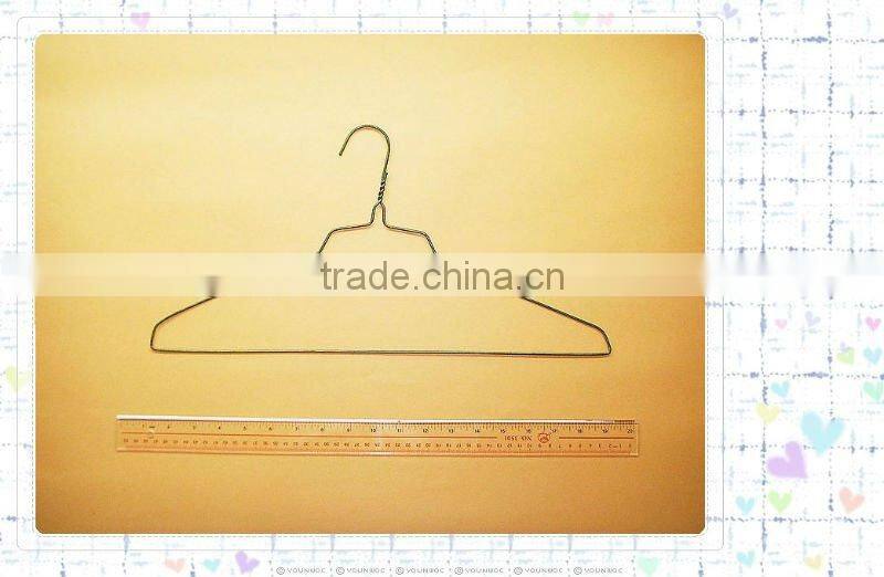 Gold Tone Big Metal Dry Cleaner Wire Hanger (GT-BM18H )