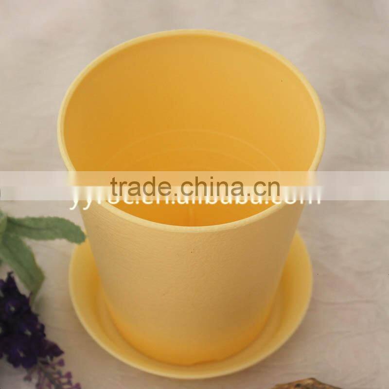 balcony or table plastic flower pot