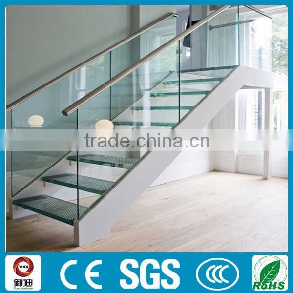 Oak Tread Glass Balustrade Indoor Modern Straight Staircase