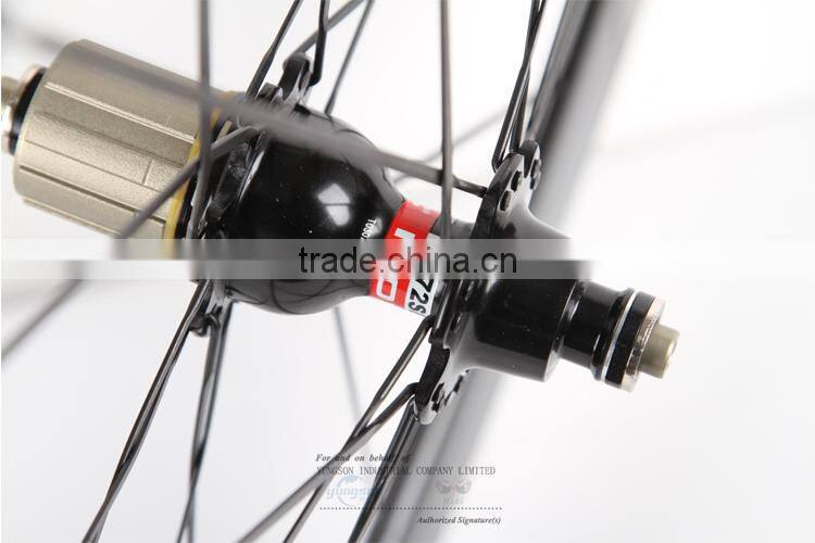 700C Carbon Fiber Wheelset bicycle wheelset is suitable for complete carbon road bike