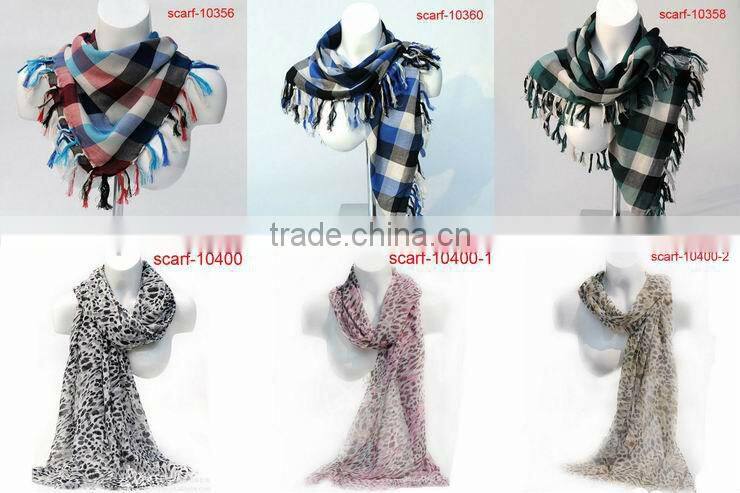 fashion 100% ployester square neck scarf