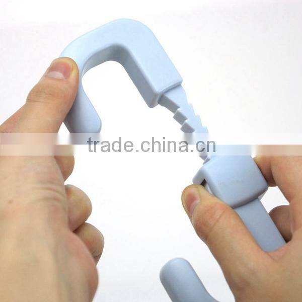 2014 Factory direct Child-Proof door slam sliding closet door rails UN-0857