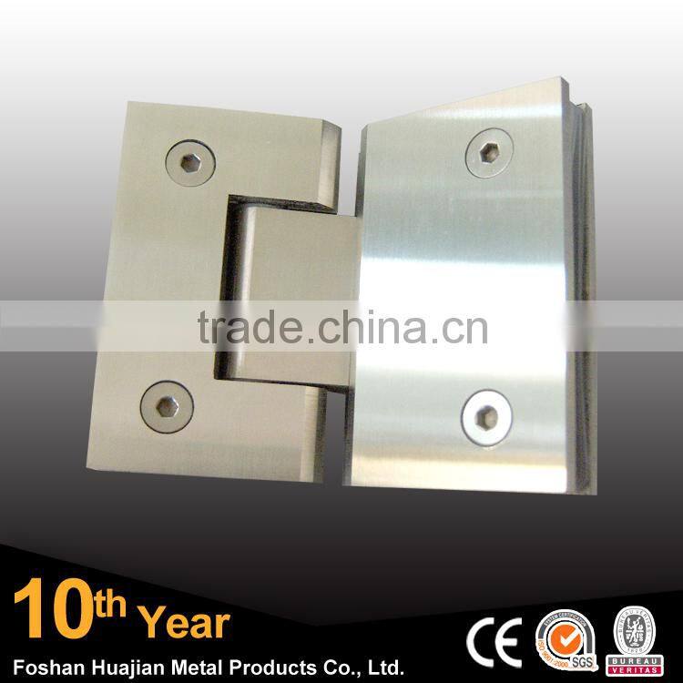 China Glass Clamp Usage and Square Type Structure glass clamp