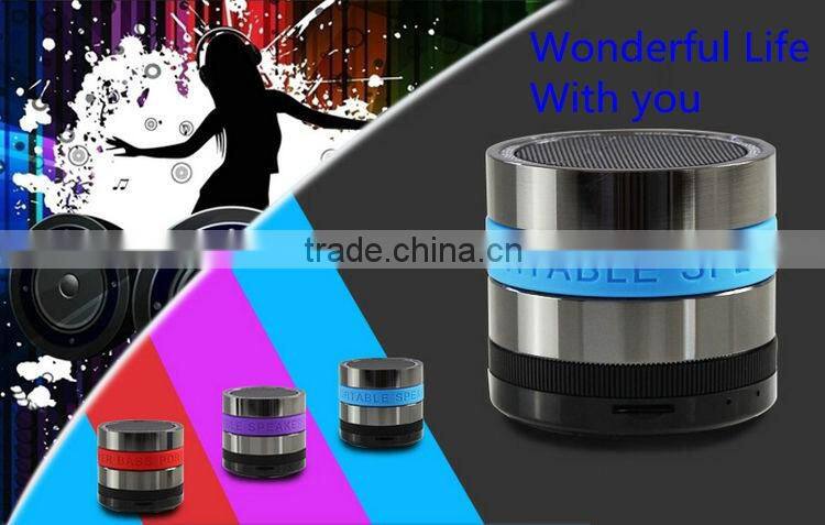 Super Bass Metal Portable Bluetooth Speaker with FM Radio