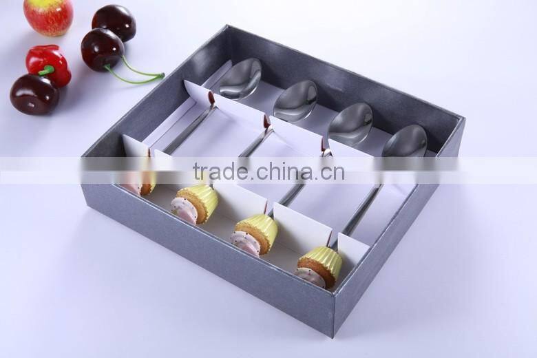 Custom design stainless steel flatware sets wiith poly handle