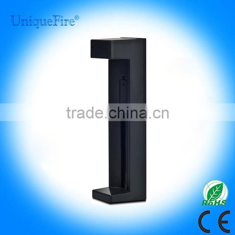 Uniquefire wholesale travel usb battery charger for 18650 26650 battery