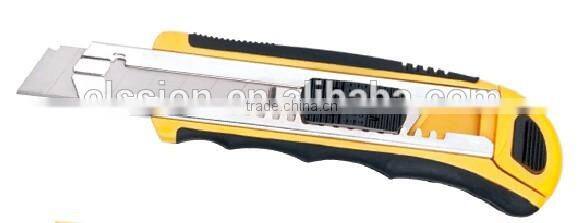 Heavy duty pocket knife with skidproof rubber grip handle