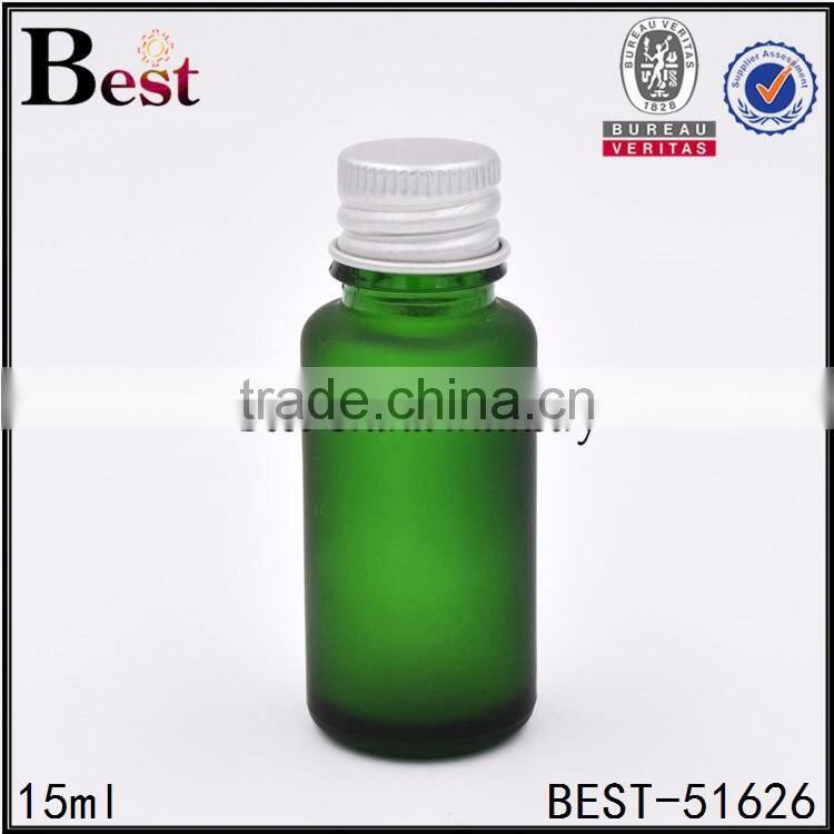 2017 high quality 15ml oil glass bottle green round shape oil glass bottle silver cap oil glass bottle with stopper