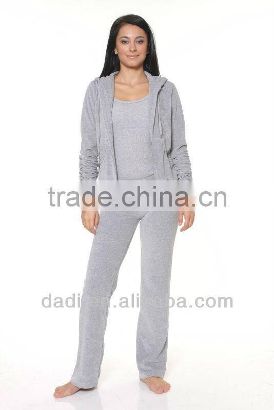 2017 new design lady sports suit