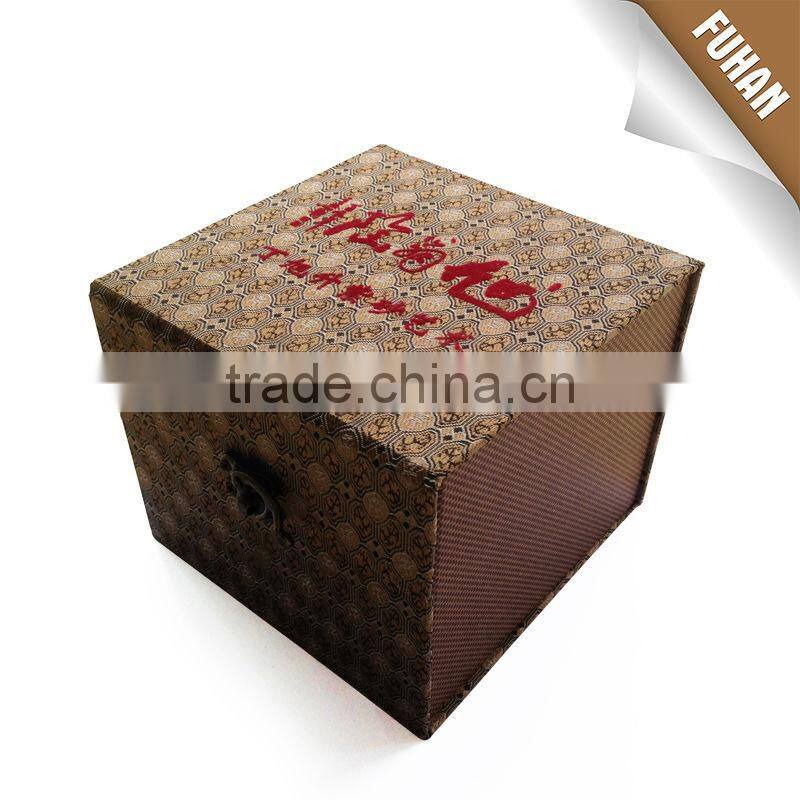 Hot price for sponge lining gift box