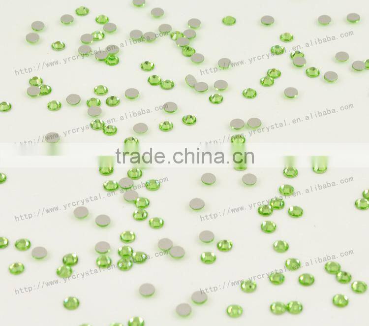 Round shape peridot color silver base crystal rhinestones flat back glass bead