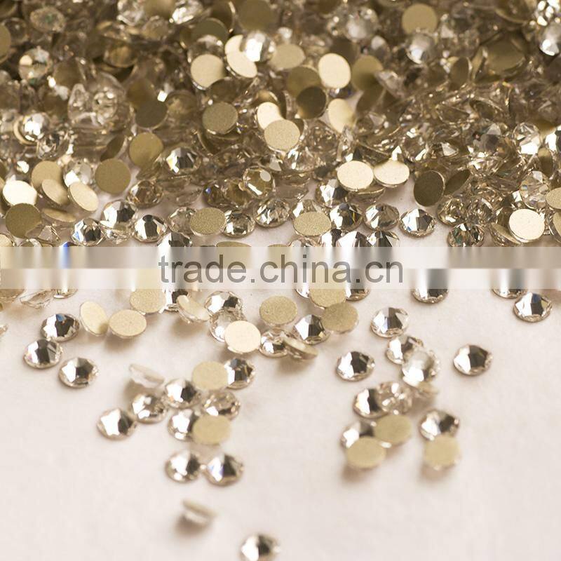 Good looking flat back rhinestones in bulk 16 cut facets non hotfix crystal stones for nail art