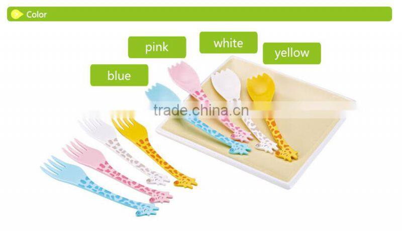 D705 creative cartoon giraffe fruit fork and dessert spoon set(PC plastic fort&spoon)