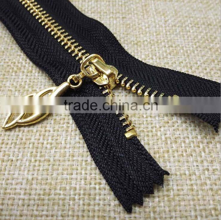 Wholesale fashion design 5 # gold plated closed-end metal zipper, clothing bag zipper