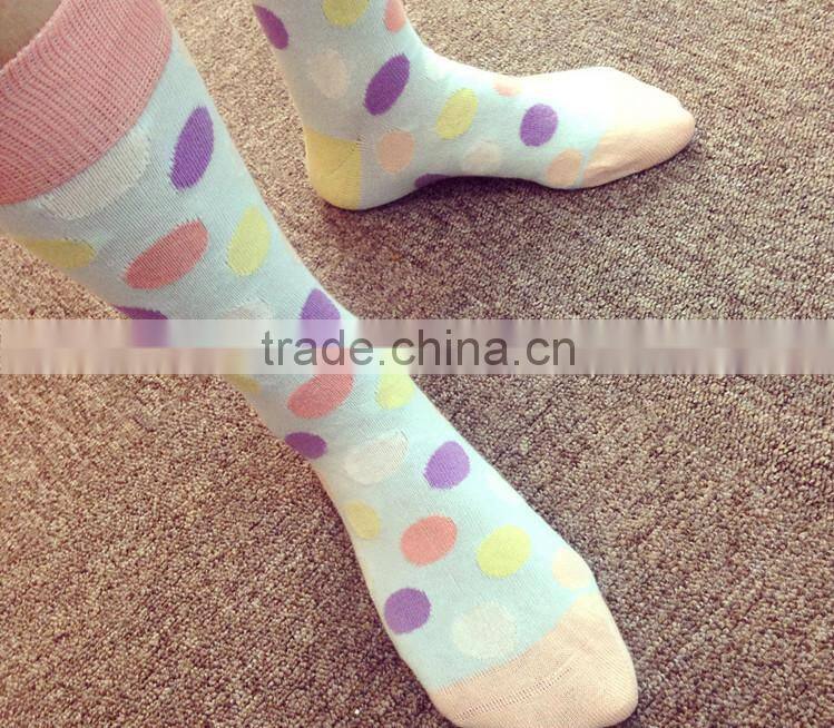 Low MOQ Brand Design Super Soft Colorful Dots Cotton Unisex Cozy Socks
