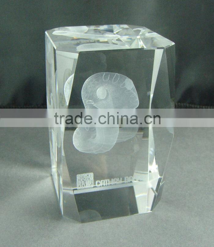 Customized 3D Laser Crystal Cube Paperweight With Snake