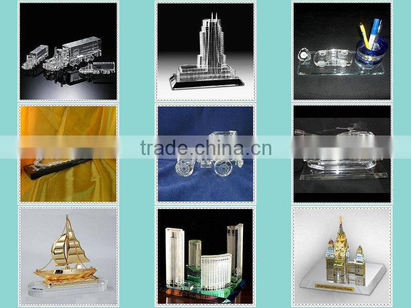 Popular Laser Crysta Train Model For Table Decoration