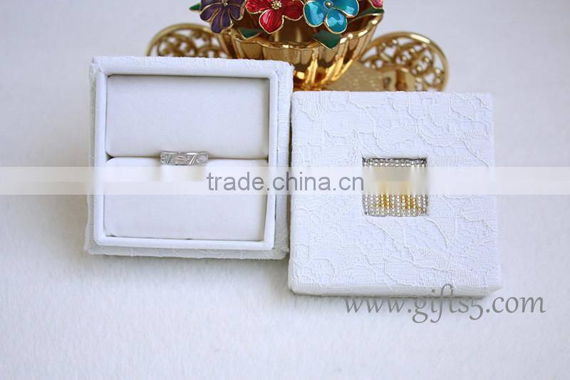 Customized High Quality Paper Wedding Jewelry Ring Box Handmade with beaded name plate of K