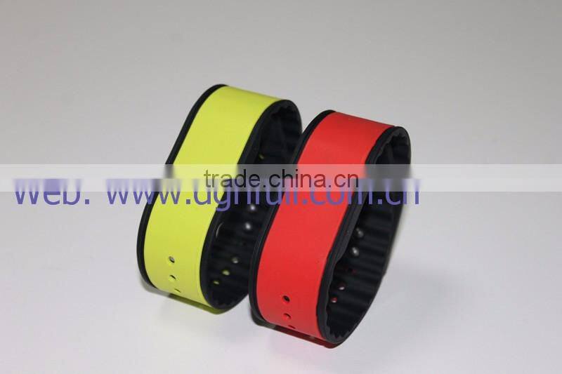 silicone adjustable RFID /NFC Wristband Tag for 2016