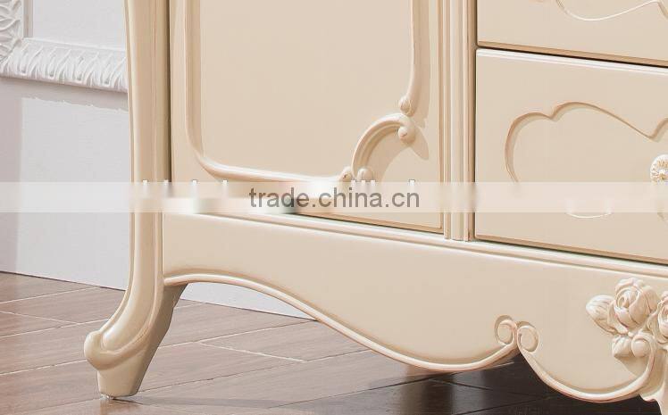 Concise solid wood two doors sideboard with drawers