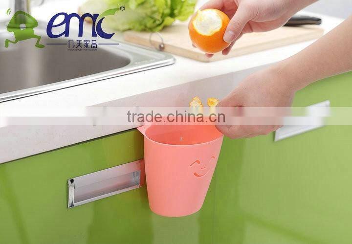 Door type plastic storage barrels, with handle