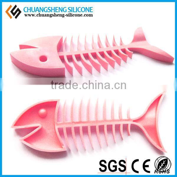 Fish shaped magnetic soap holder, eco-friendly silicone soap keeper for bathroom