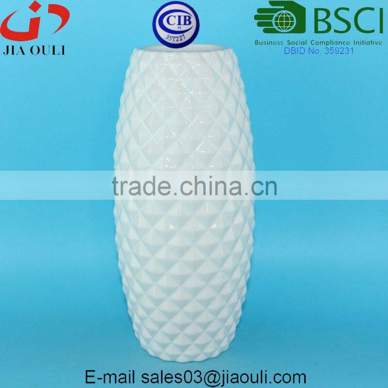 Cheap home and garden decorations painted colours Ceramic Pineapple