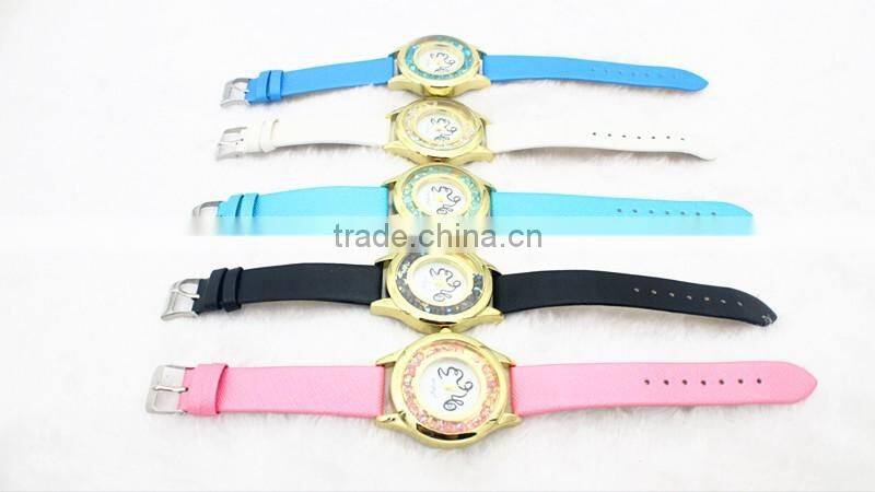 2017 round dial vogue women's sexy quartz watch with crystal diamond