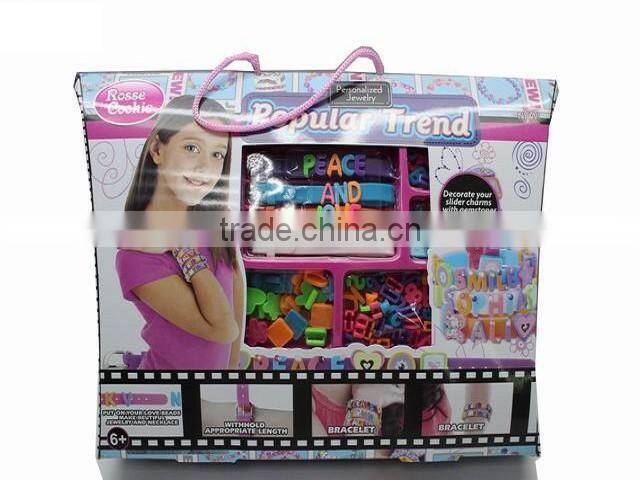 New design alphabet letter beads