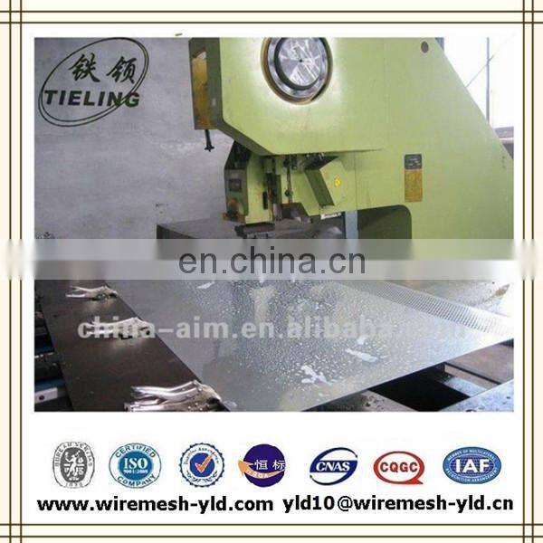 multi specification Perforated Sheet/perforated metal mesh for skid plate