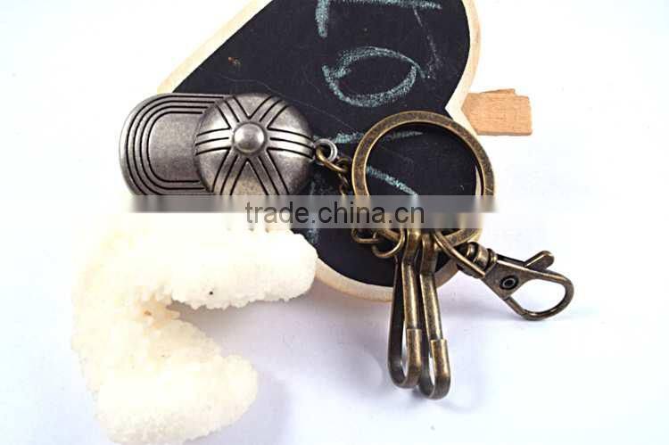 custom metal creative christmas gift man keychain promotional